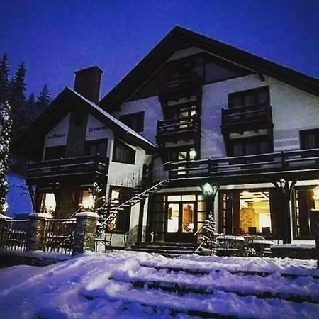 Pensiunea Poiana Izvoarelor Guest house 4*