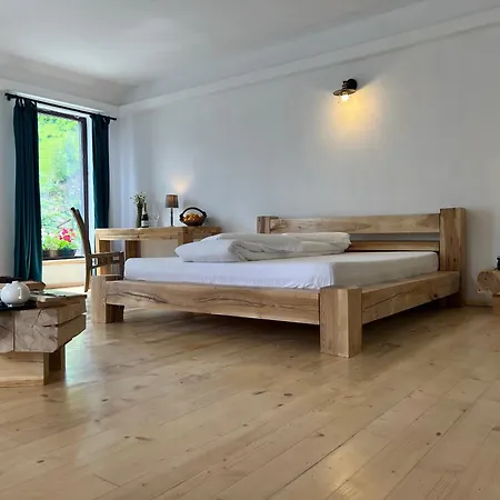 Guest house Pensiunea Poiana Izvoarelor 4*